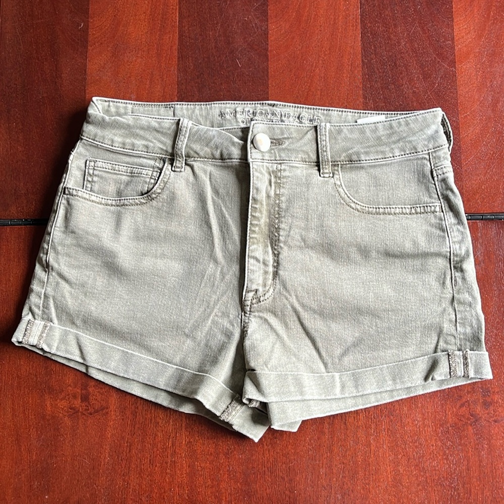 American eagle hi rise shortie size 12